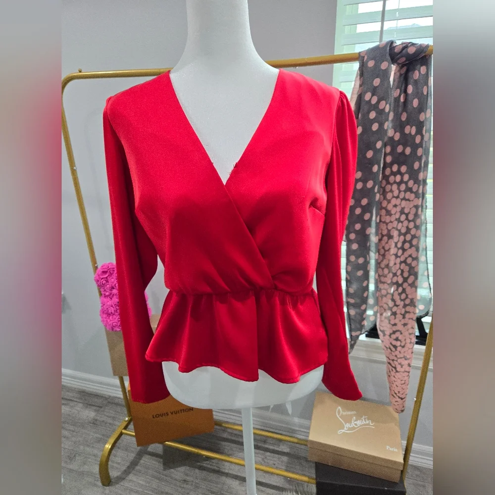 Top - Picture 2 of 4